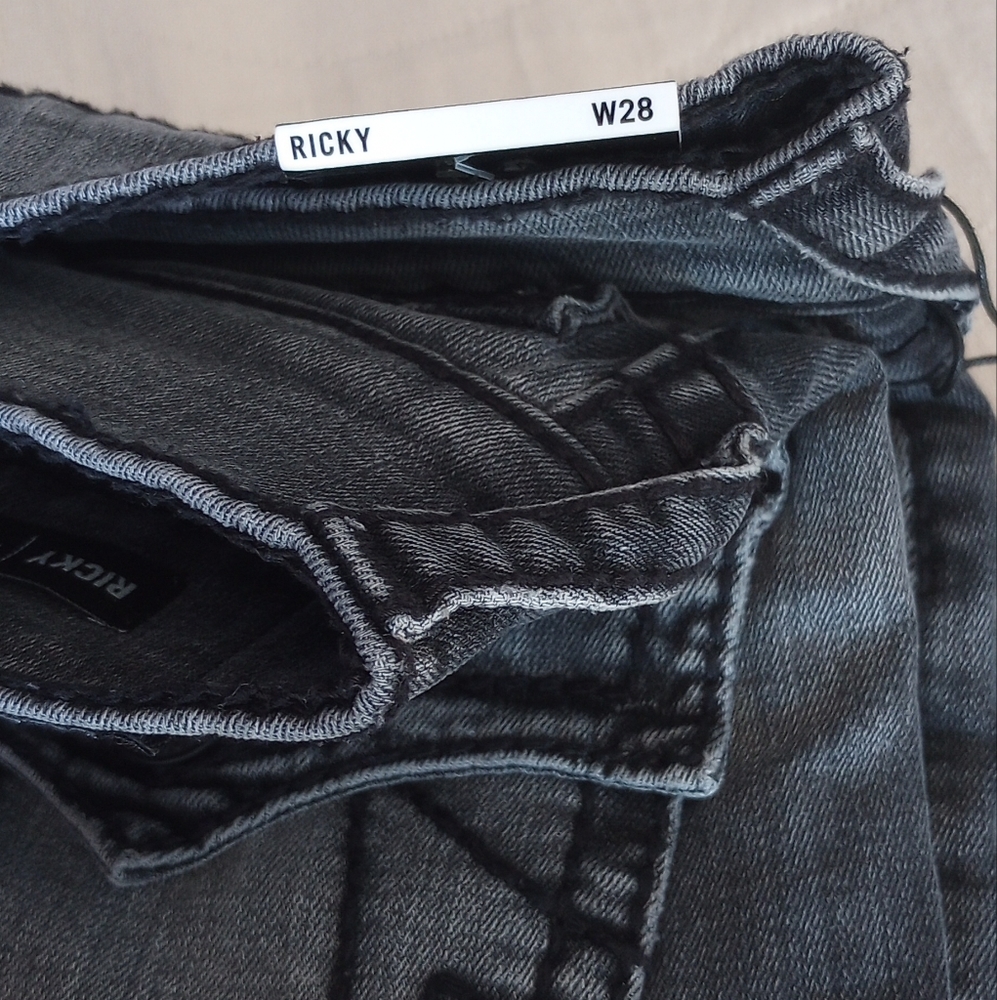 True religion jeans ricky W28 - Picture 2 of 3